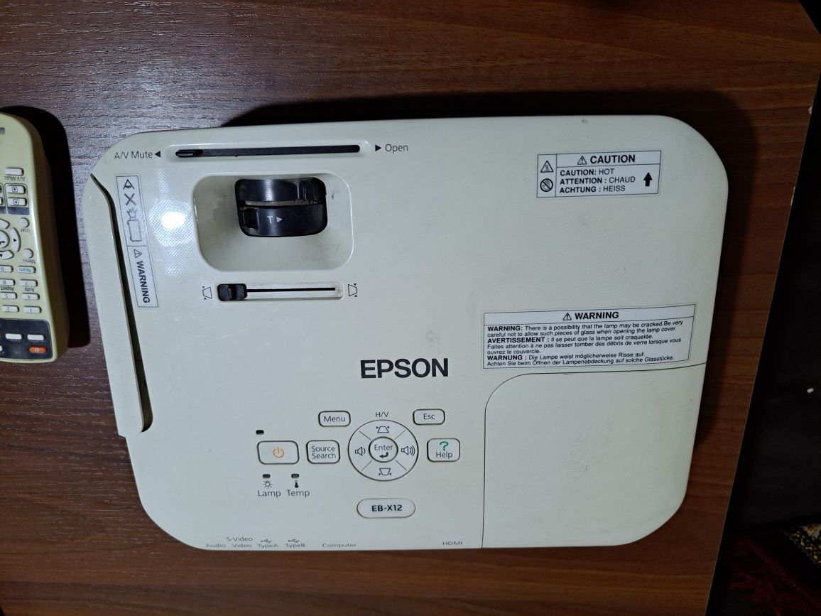 Проектор LCD EPSON Model:H429B