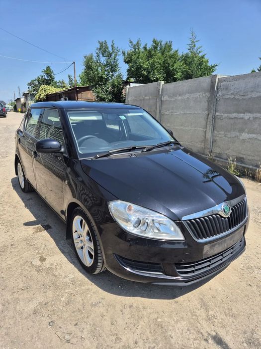 Dezmembram  SKODA FABIA 2 1.6D 2011