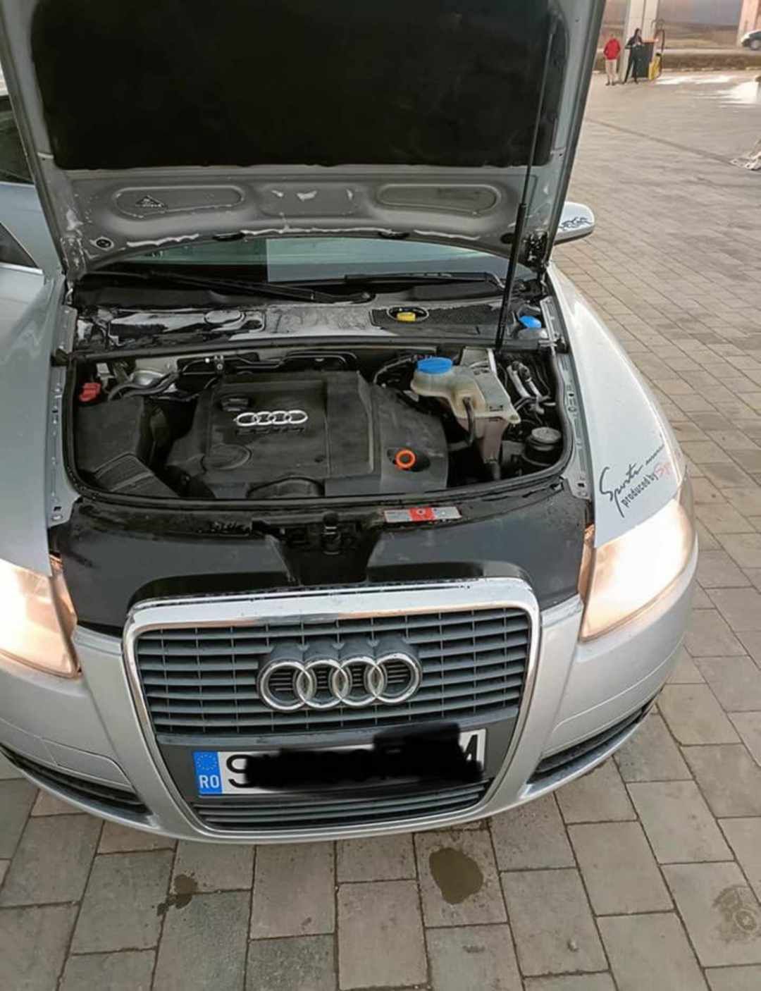 Vând Audi A6 C6 Motor 2.0 TDI fără filtru de particule din fabrica.