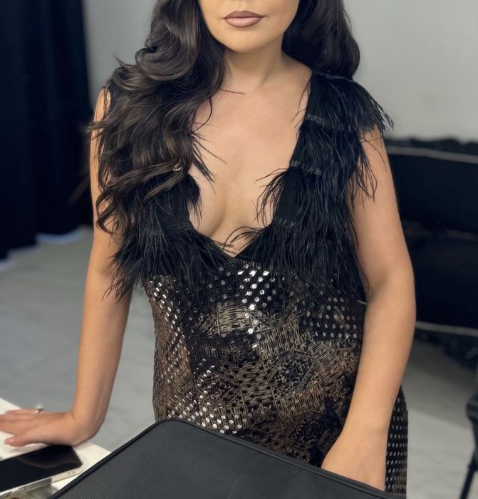 Официална рокля пера