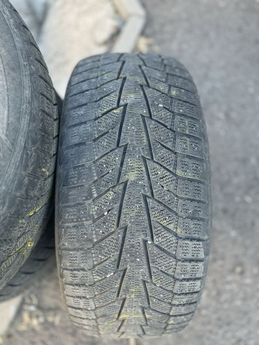 Зимние шины Hankook 225/50/17