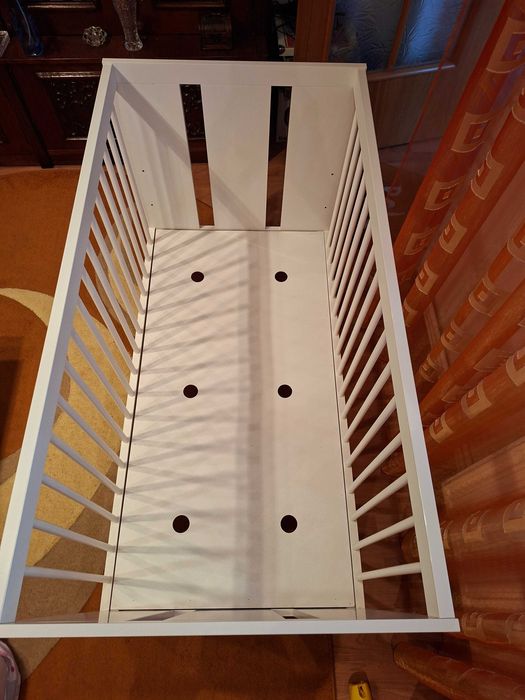 Patut bebe cu saltea