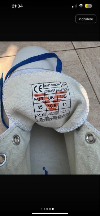 Tenisi noi cu eticheta