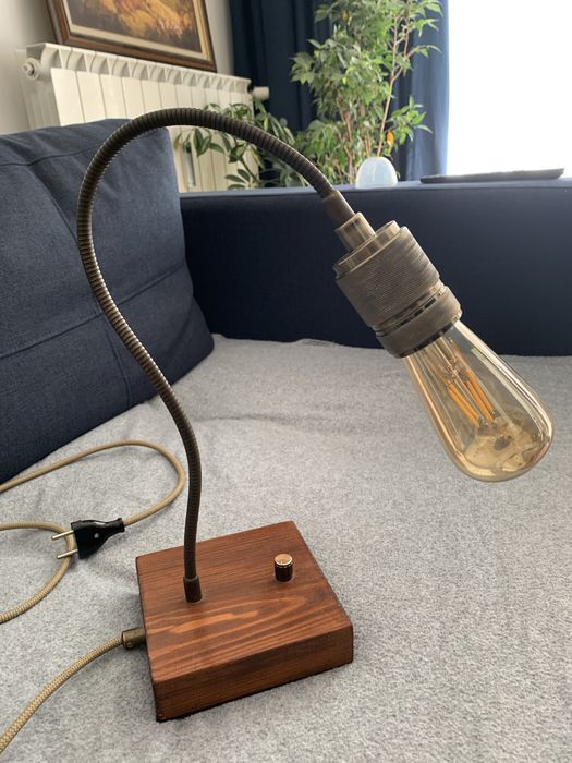 Винтидж настолна рампа с подвижно рамо, димираща