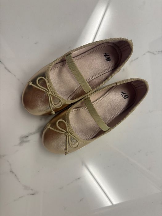 Детски обувки за момиче тип “пантофки”, размер 28