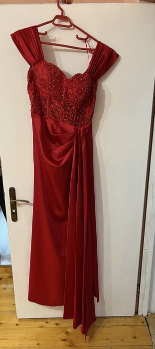 Rochie buna pentru ocazii