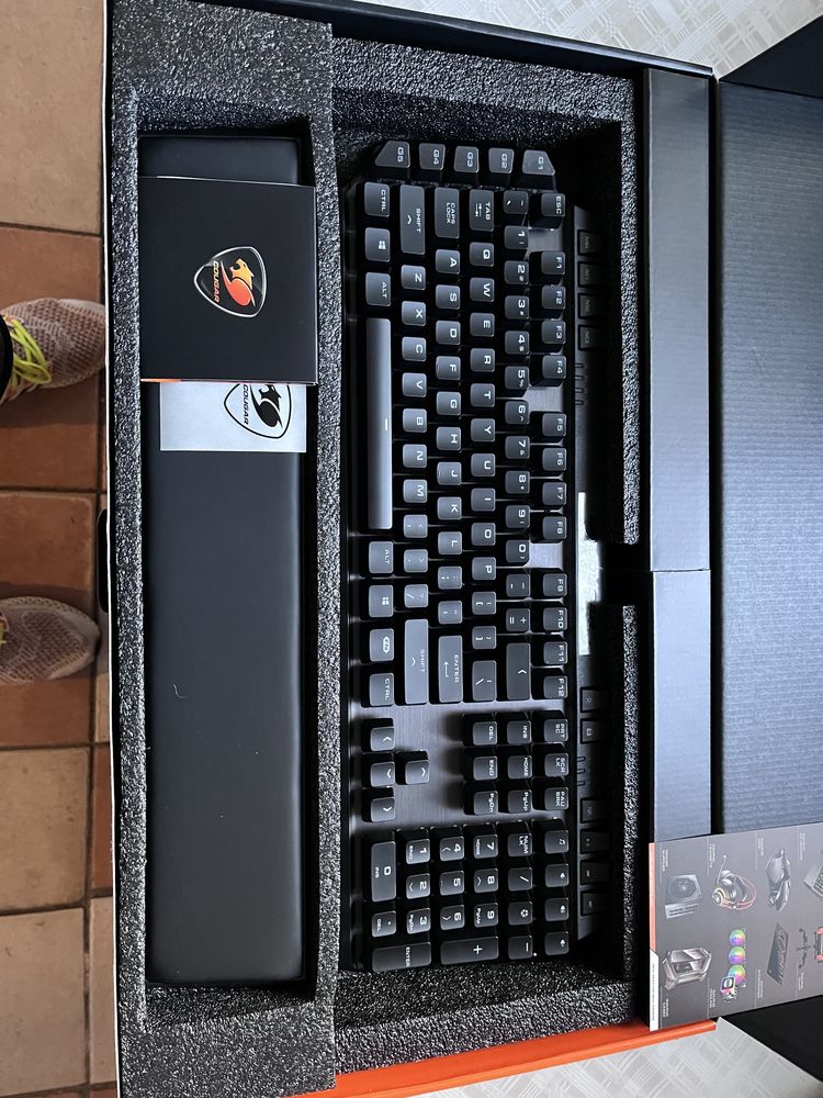 Tastatura Cougar Gaming 700K EVO RGB
