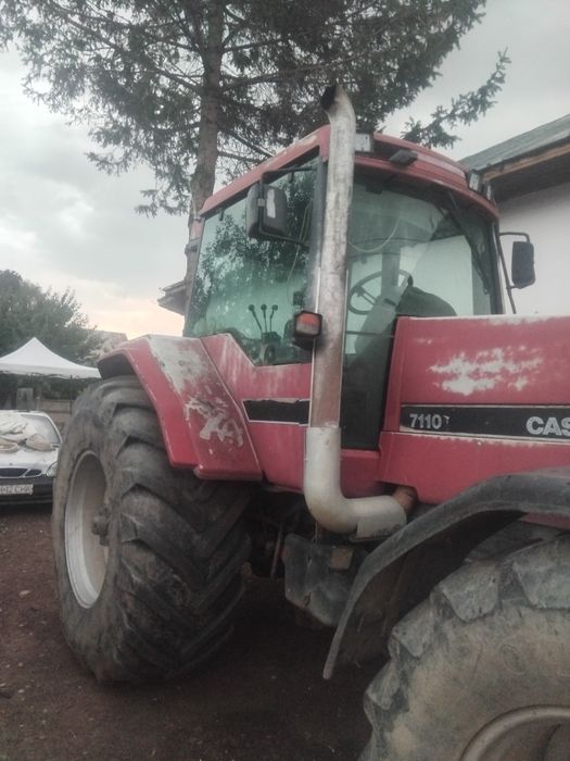 Case 7110  de vanzare