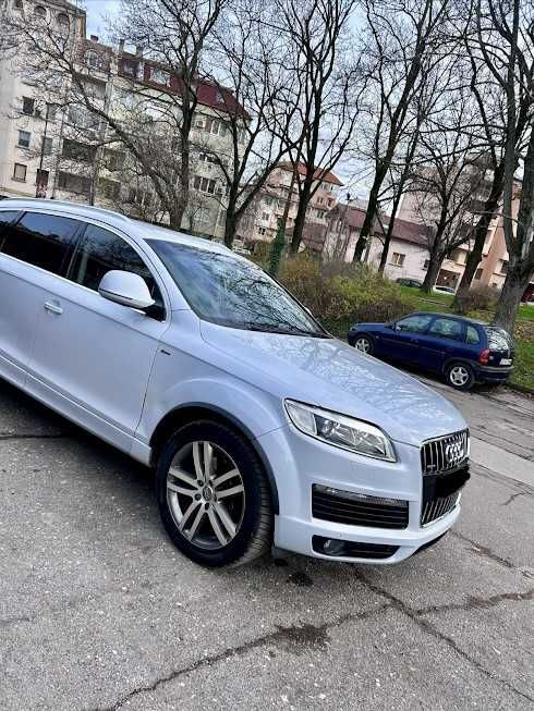 Продавам Audi Q7