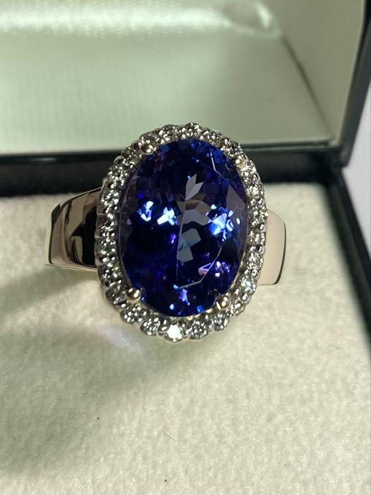 Inel aur cu tanzanit si diamante