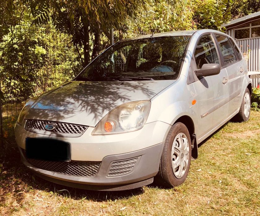 Vând Ford Fiesta
