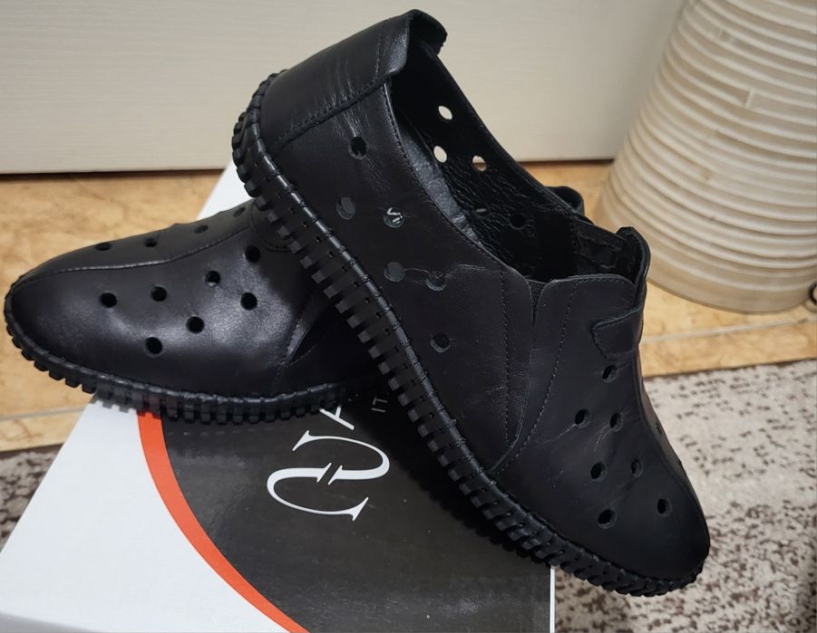 Vand pantofi piele naturala