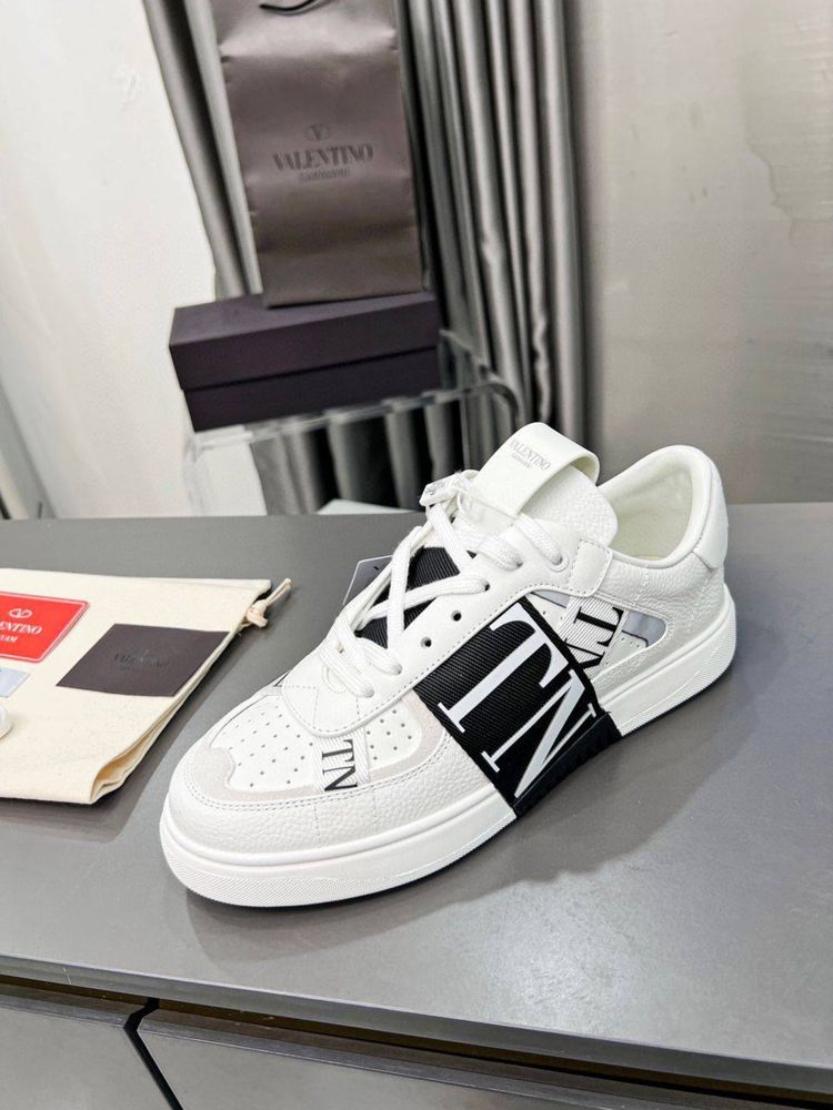 Обувки Valentino sneakers