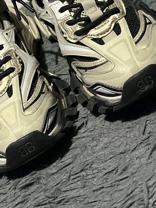 Balenciaga Track v2 Beige size 42