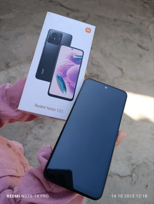 Red mi Note 12 S