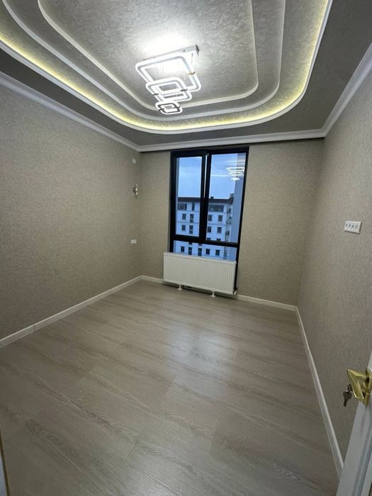Продается 2 комнатная квартира в Новостройке 70 м.кв