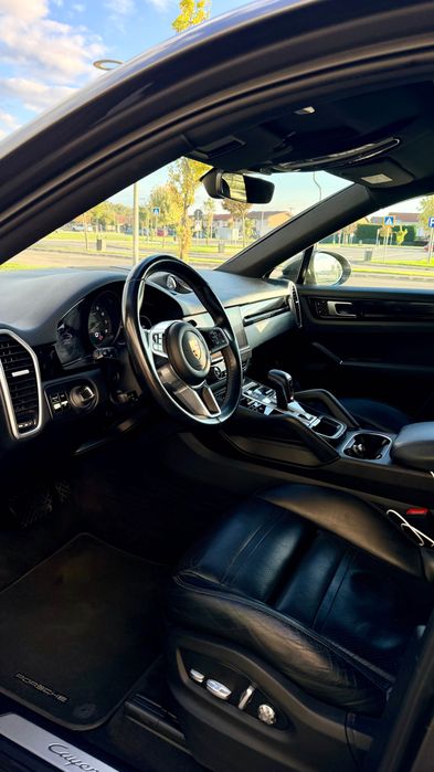 Porsche Cayenne 3.0 Benzină – 335 CP – 4x4 – An 2020