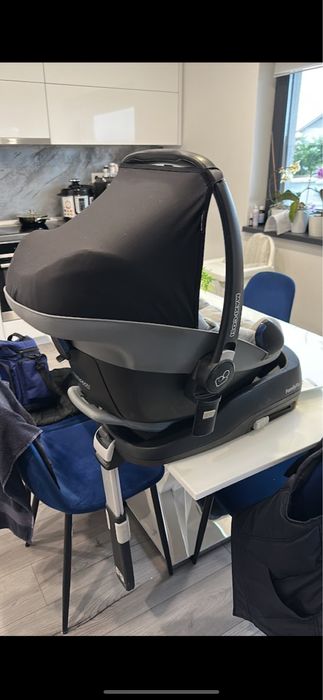 Scoica Maxi Cosi cu baza isofix