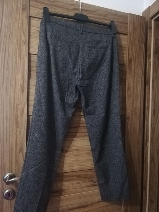 Pantaloni office 30 RON fiecare stare bună