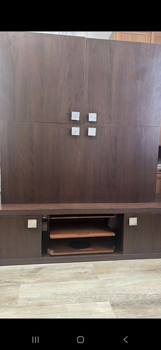 Comodă in 4 usi si comoda pentru Televizor stare buna