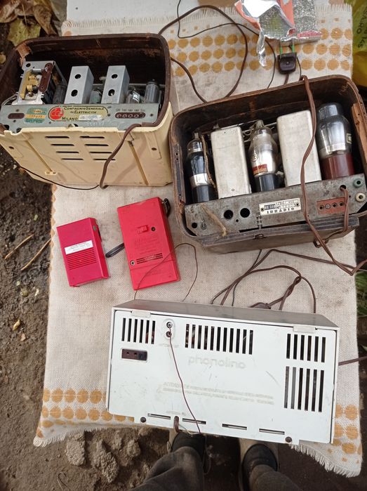 Radio vechi cu lămpi