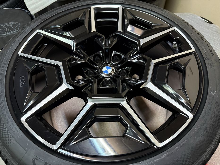 Jante Originale BMW - XM pe 22 , cu anvelope IARNA !