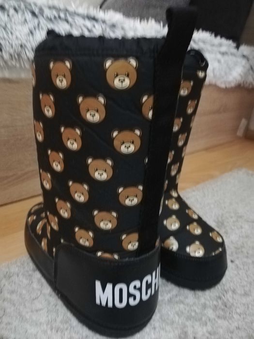 Оригинални! Нови! MOSCHINO