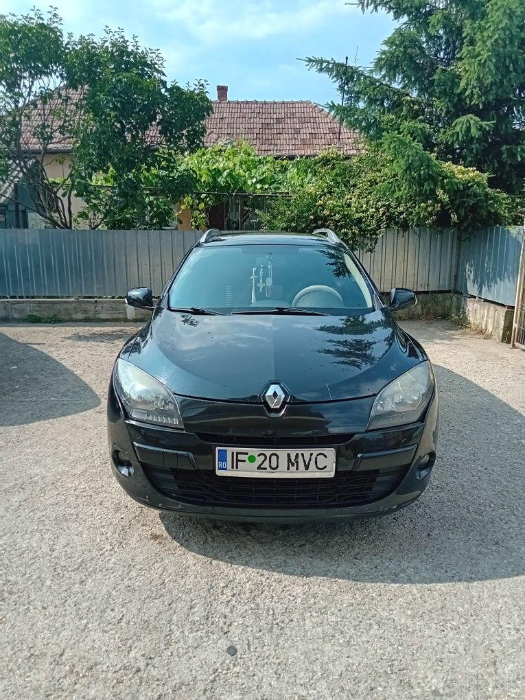 Vând renault megane
