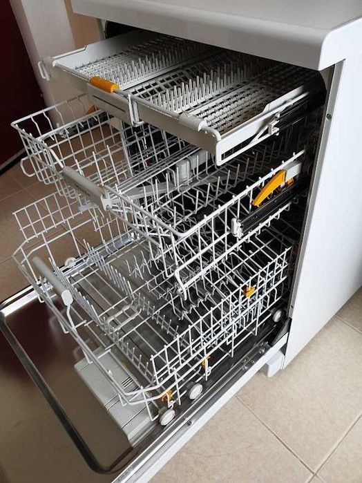 Auto Open - Съдомиялна Miele - 14 Комплекта - Свободностояща - 60см