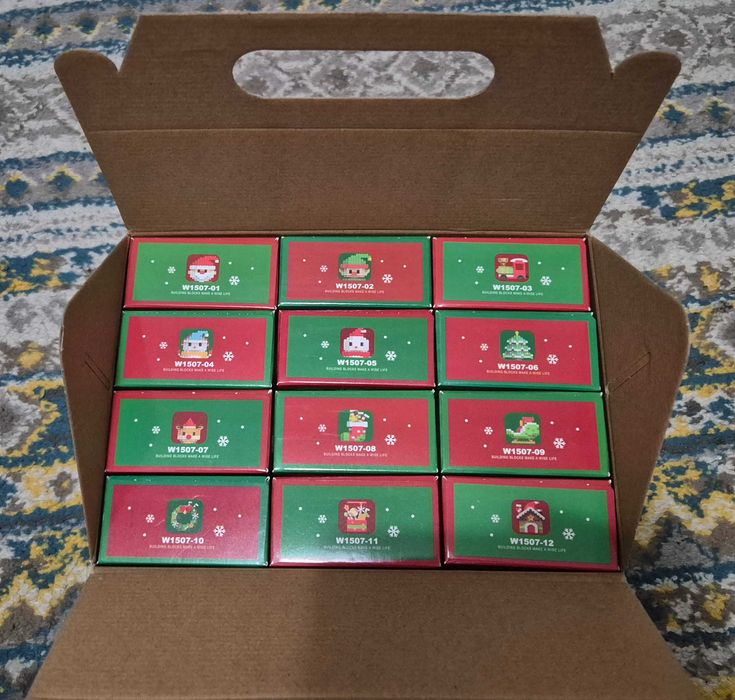 Lego mini blocks Christmas Box 12 figurine de Craciun!