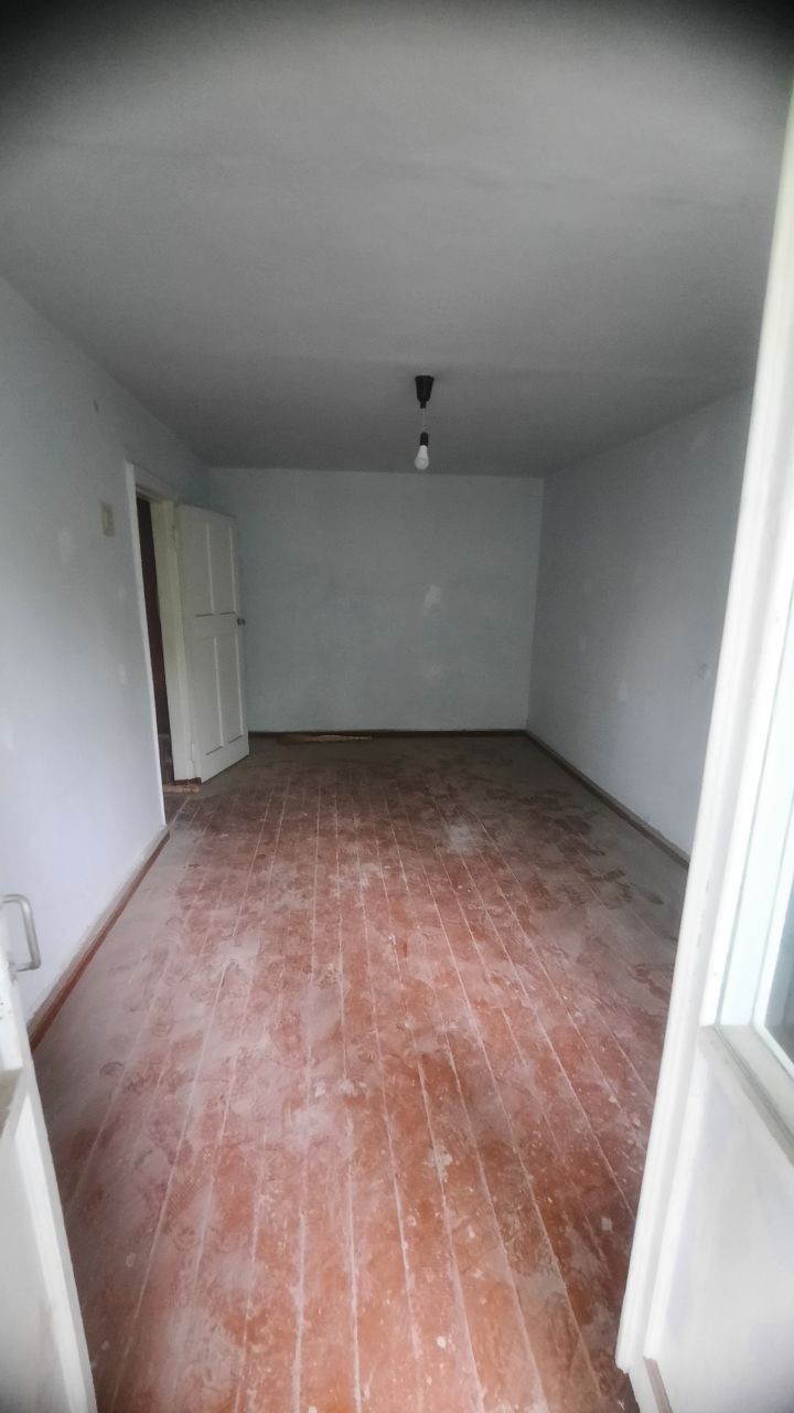 Продается 1 ком  кв рядом с Хокимият