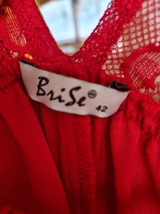 Rochie dreapta rosie