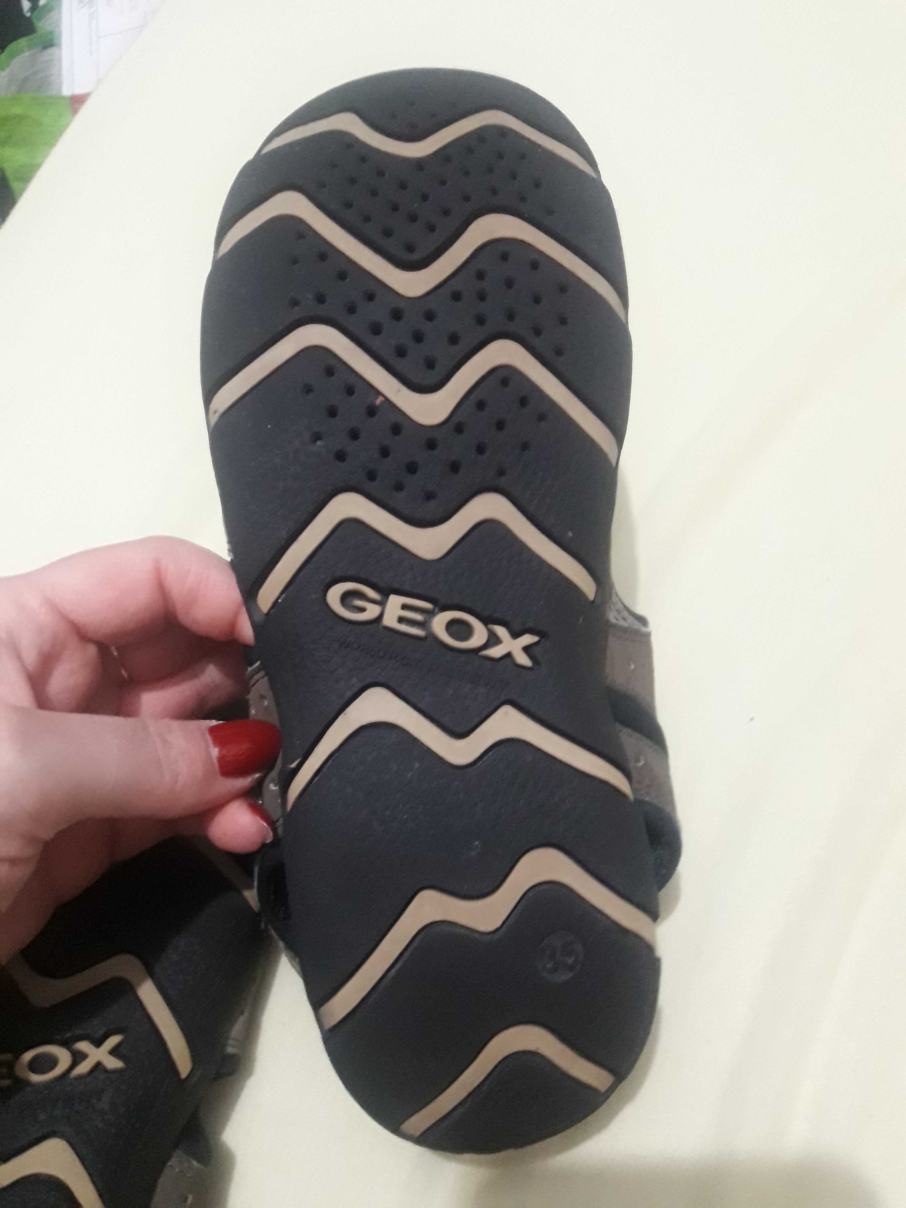 Sandale Geox numar 35