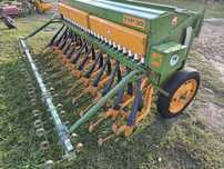 Semanatoare de paioase porumb lucerna 3 m metri Amazone D7