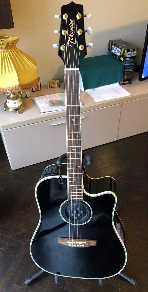 Chitara electro acustica Takamine