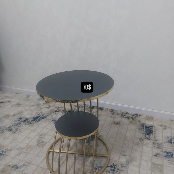 Журнальный столик