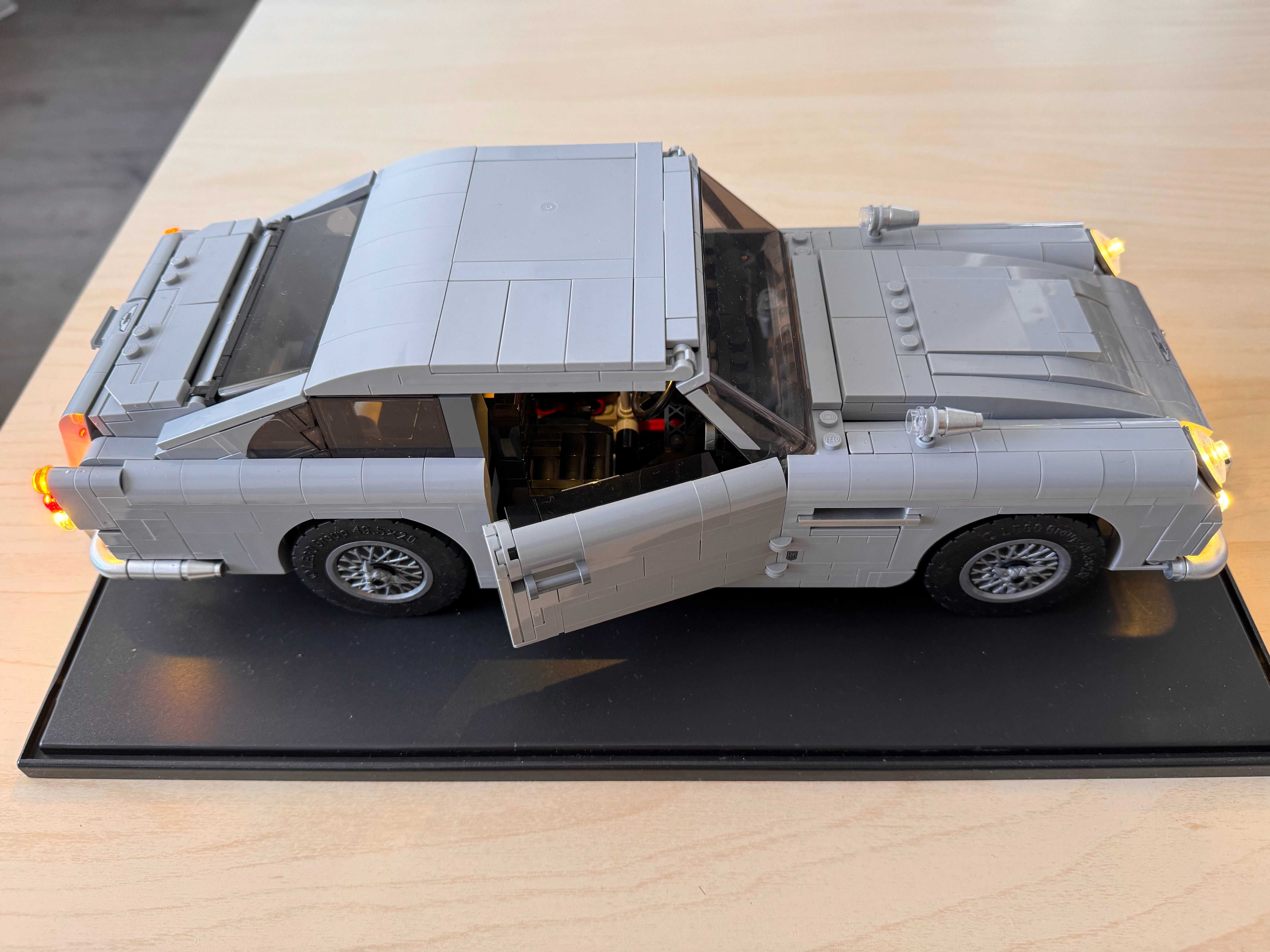 Lego Creator Expert James Bond Aston Martin DB5 10262