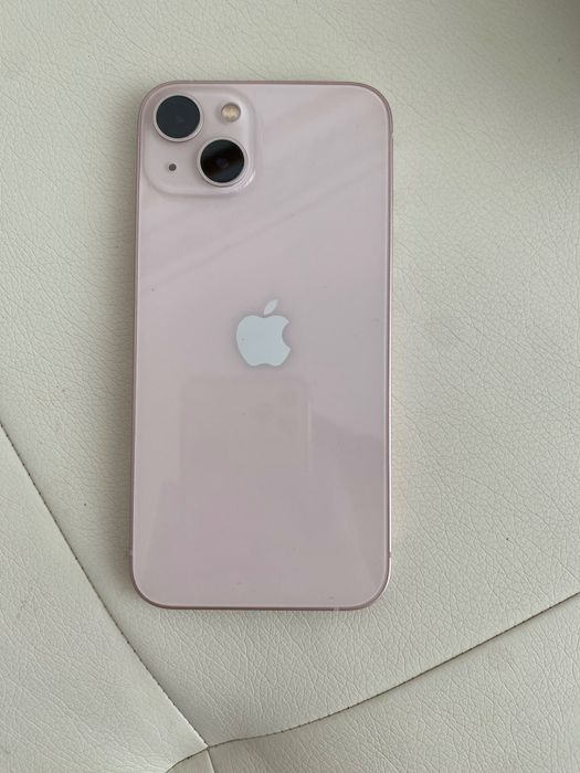 iPhone 13, 256GB като нов + много подаръци