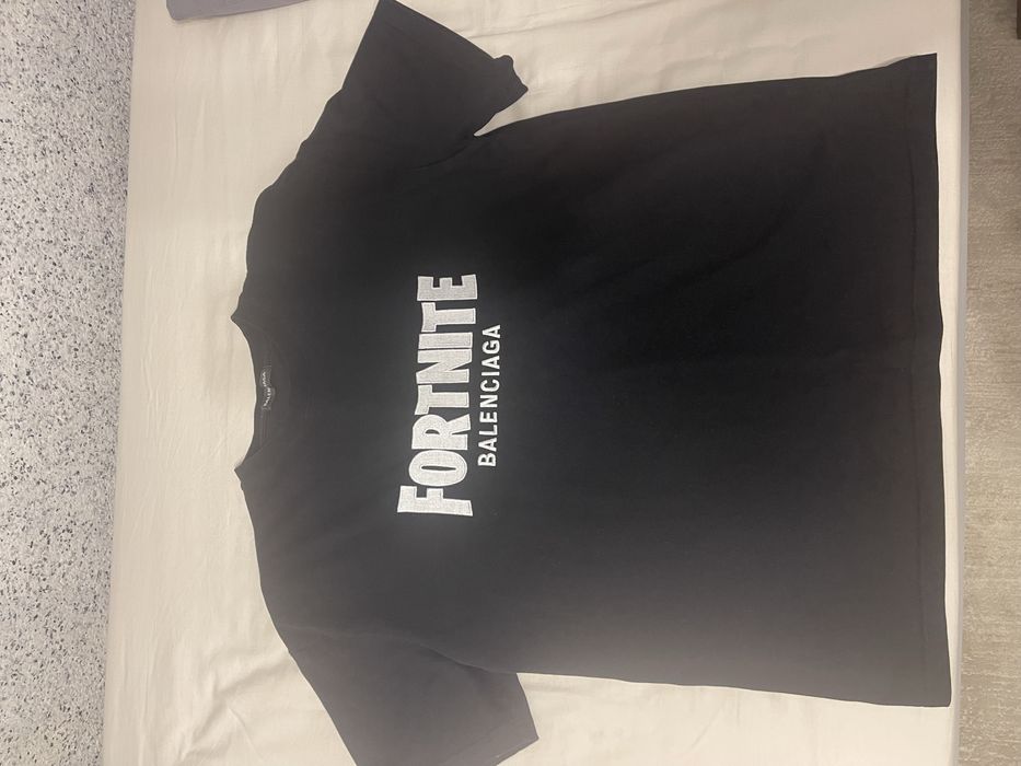 Продам футболка баленсиага