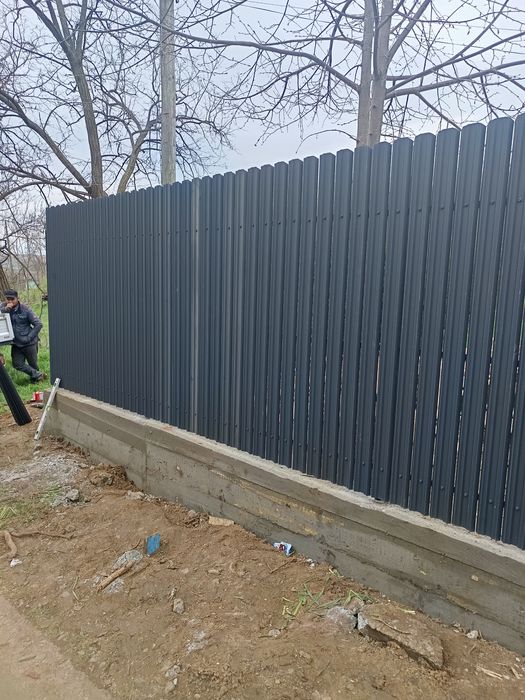 Garduri din sipca metalica, panou tip jaluzele, tabla, plasa si BCA