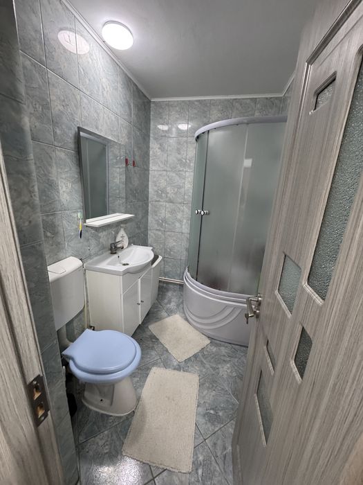 Vand apartament cu 2 camere,zona Unirii Sud