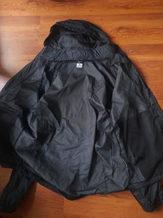 Nike мъжко яке XL размер.