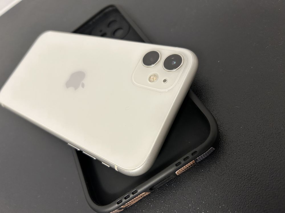 iPhone 11 64 Gb impecabil