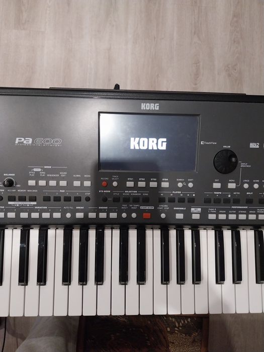 Продавам Корг па600