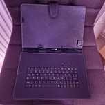 Husa tableta cu tastatura