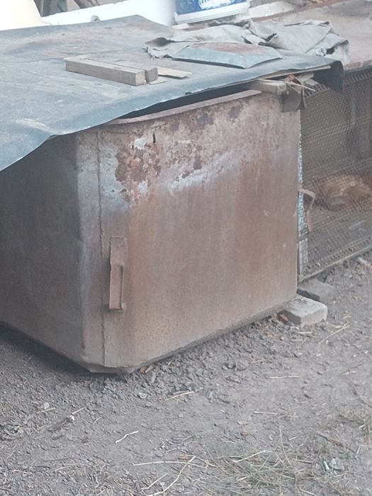 Мусорный бак, для мусора или для хознужд