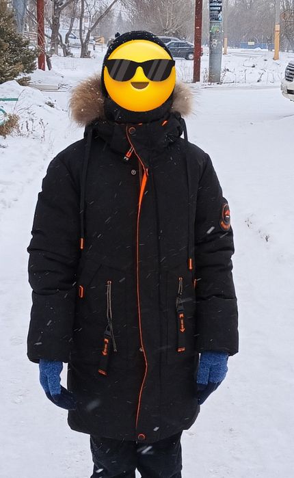 Продам зимнюю куртку для мальчика 140 размера