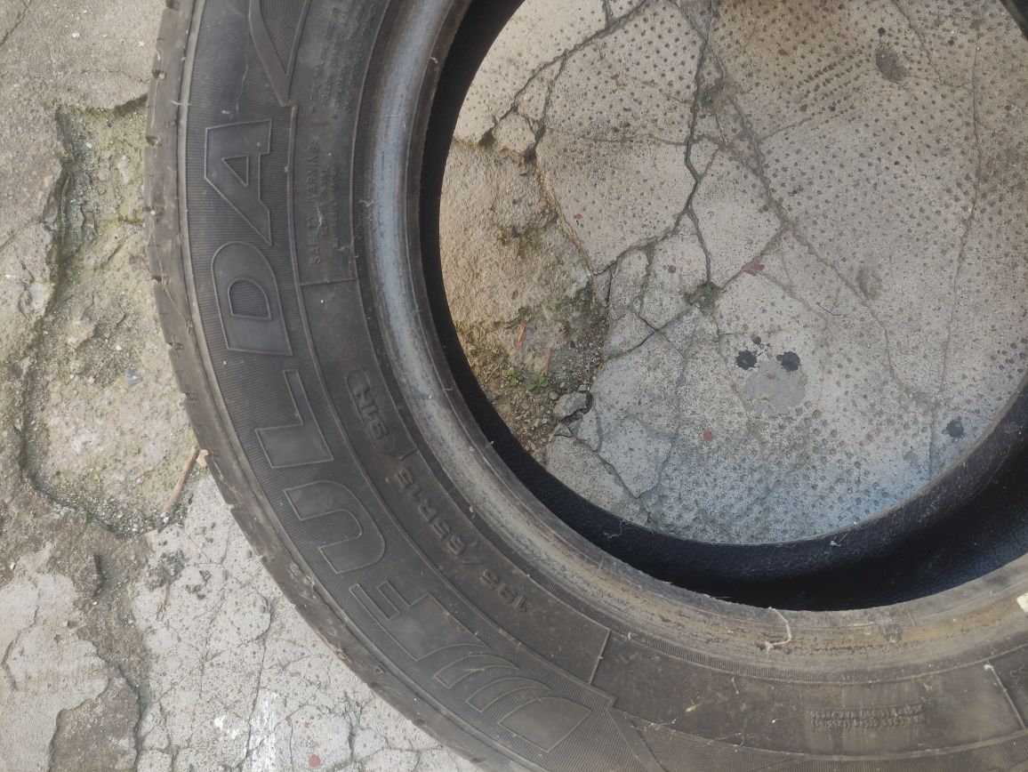 Vând 4 anvelope vara Fulda și 2 Kumho 195/65 R15