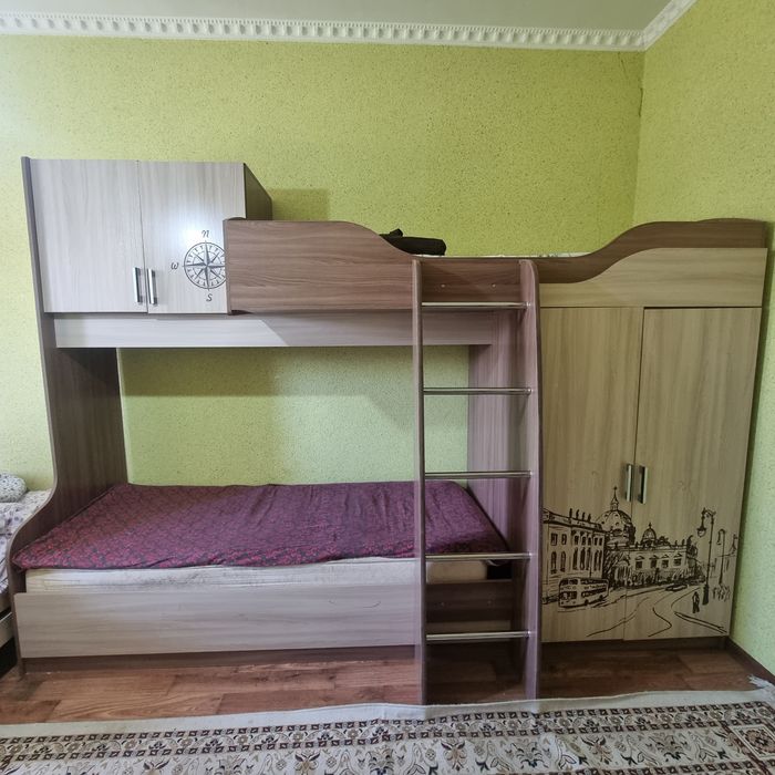 Двухъярусная кровать в детскую