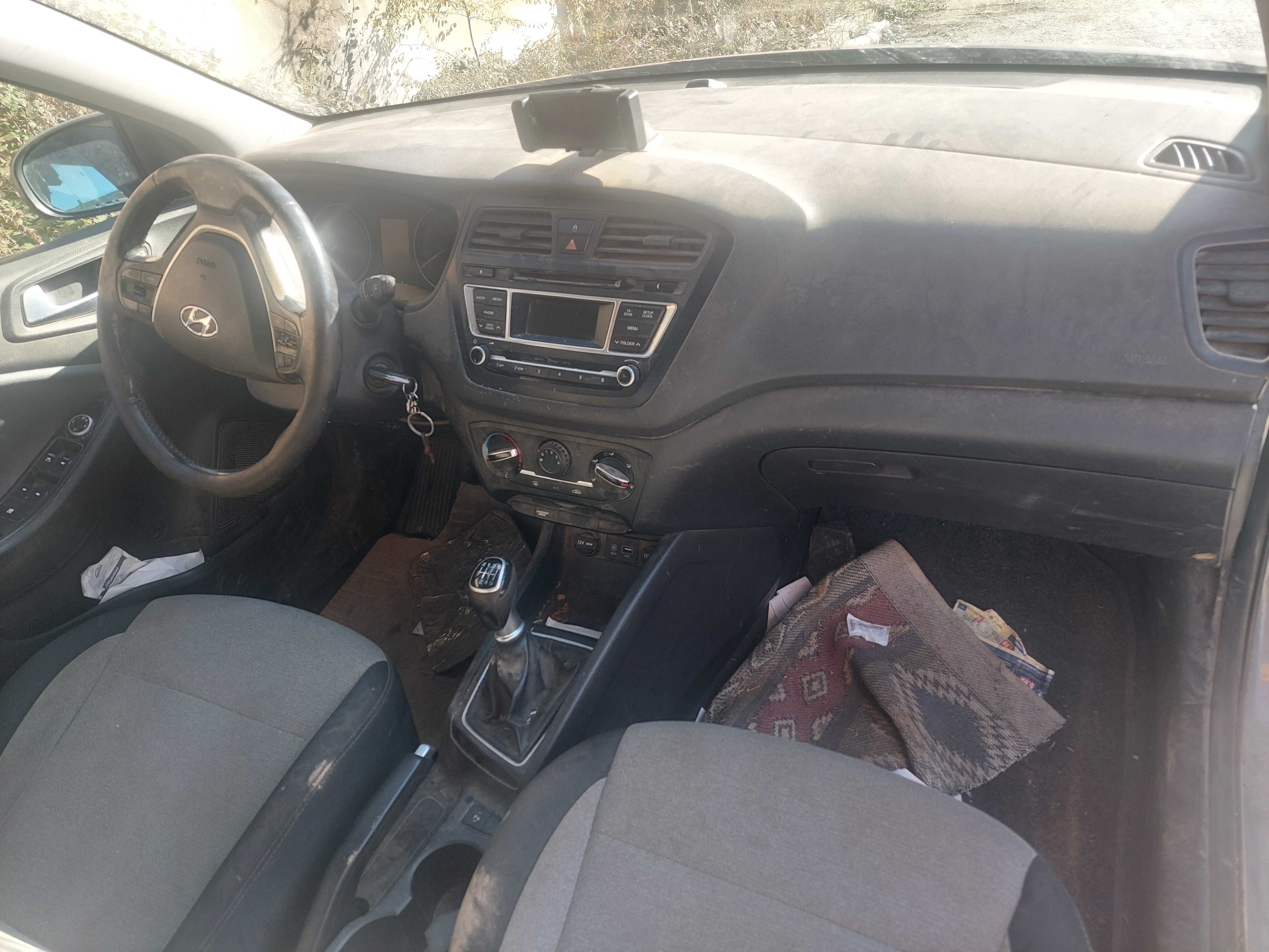 Hyundai i20 1.1 CRDi , Хюндай И20 за части!
Май 2015